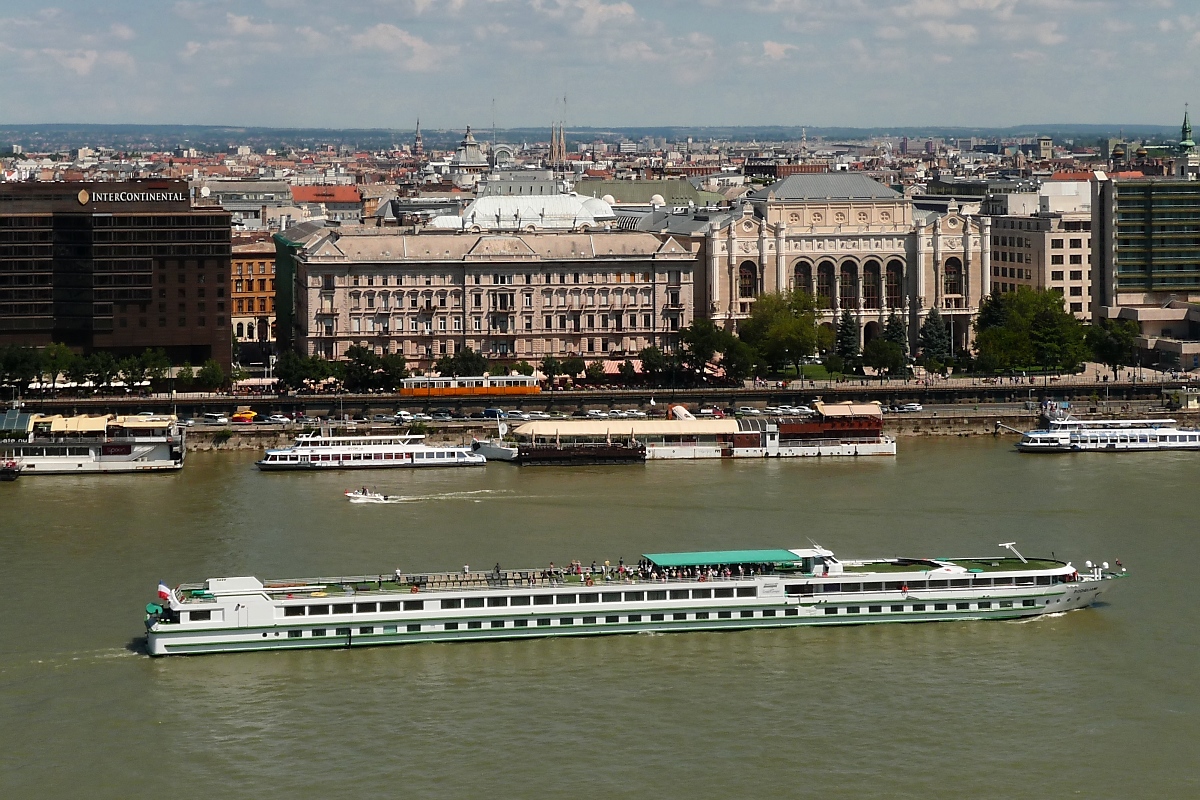 Hotelschiff auf der Donau in Budapest, 7.8.16