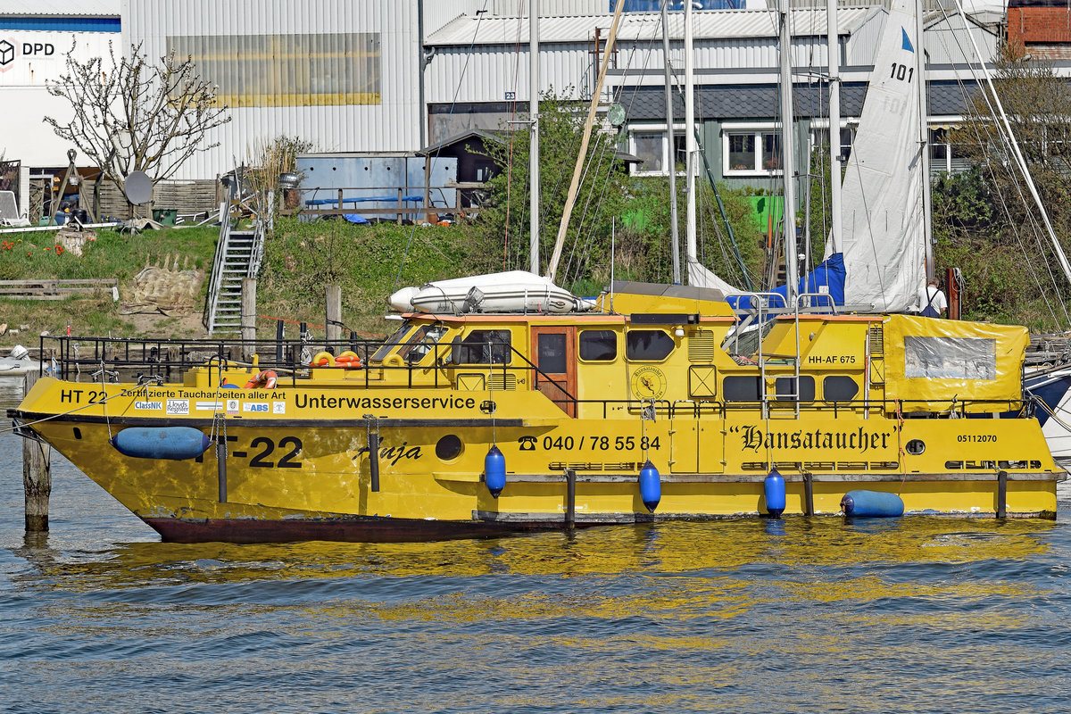 HT-22 ANJA am 22.4.2018 in Lübeck.
Arbeitsfahrzeug der Hansataucher, Hamburg. ENI 05112070