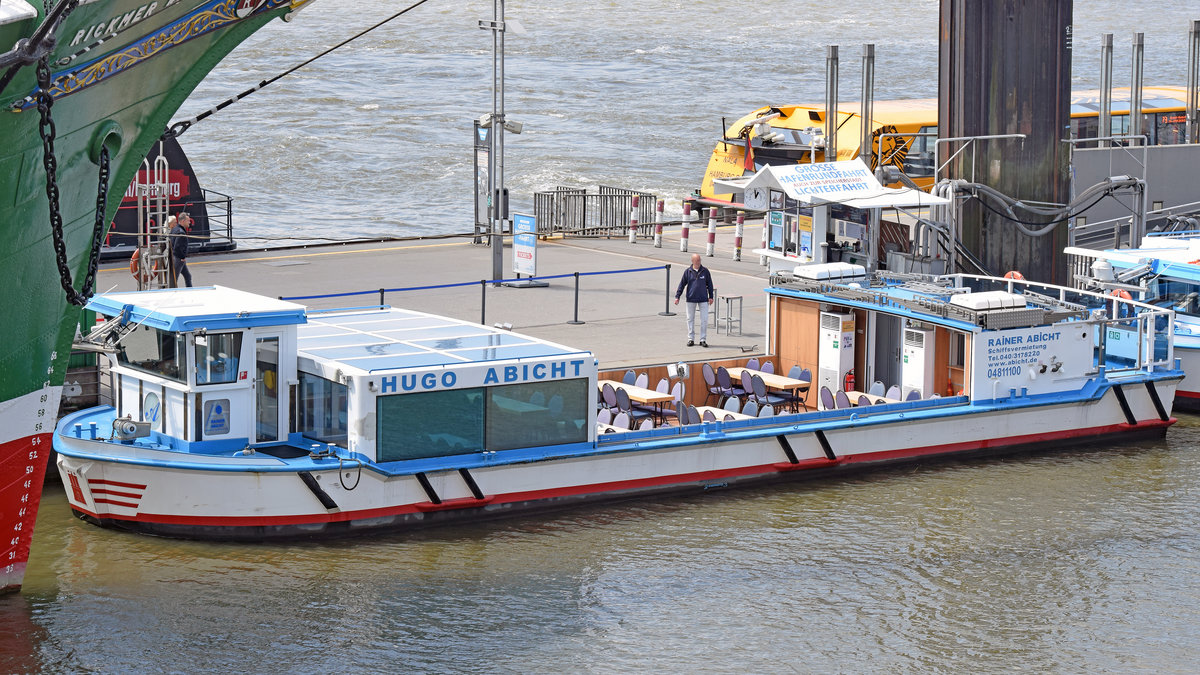 HUGO ABICHT (ENI 04811100) am 26.05.2020 im Hafen von Hamburg. Reederei Rainer Abicht.