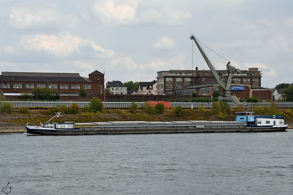 Im August 2022 war auf dem Rhein bei Duisburg das Gütermotorschiff FAME (ENI: 02313224) zu sehen.