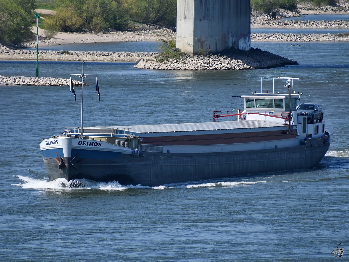 Im Bild das Gütermotorschiff DEIMOS (ENI: 02316259), welches Mitte April 2021 auf dem Rhein unterwegs war.