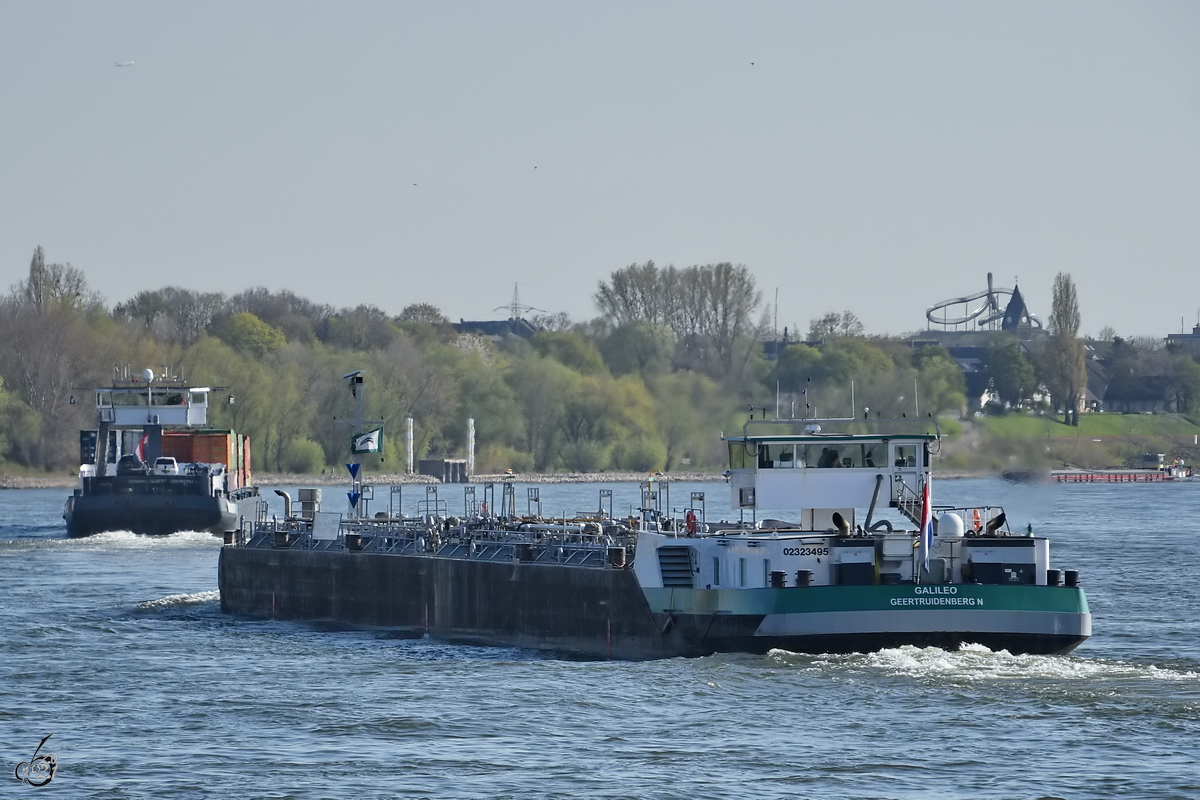 Im Bild das Tankmotorschiff GALILEO (ENI: 02323495). (Duisburg, April 2021)