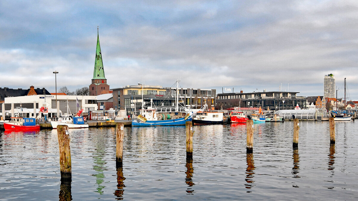 Im Fischereihafen von Lübeck-Travemünde 23.12.2022