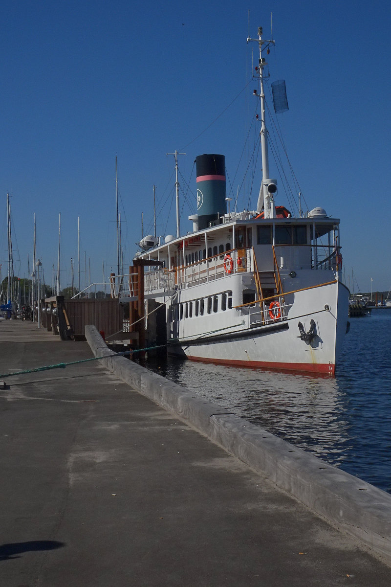 Im Hafen von Roskilde - unweit von Kopenhagen - liegt das Motorschiff Sagafjord.
Roskilde, 4. September 2023