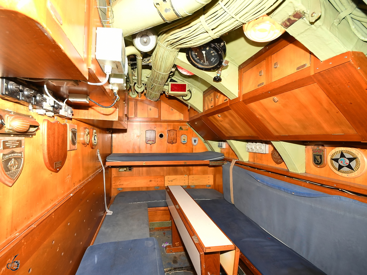 Im Innern des dänischen U-Bootes SPRINGEREN - der Wohnbereich. (Marinemuseum Aalborg, Juni 2018)