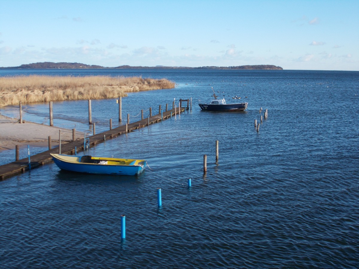 Im kleinen Hafen von Neukamp/Rügen am 08.Februar 2015.