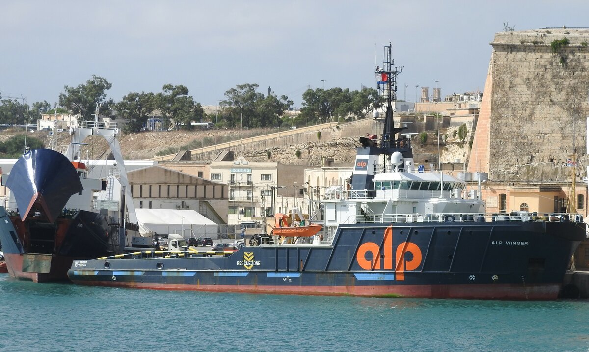 IMO 9367504; die ALP Winger aufgenommen am 14.10.2015 im Hafen von La Valetta /Malta.
Ein Bugsier- Schiff, derzeit auf dem Weg nach Namibia