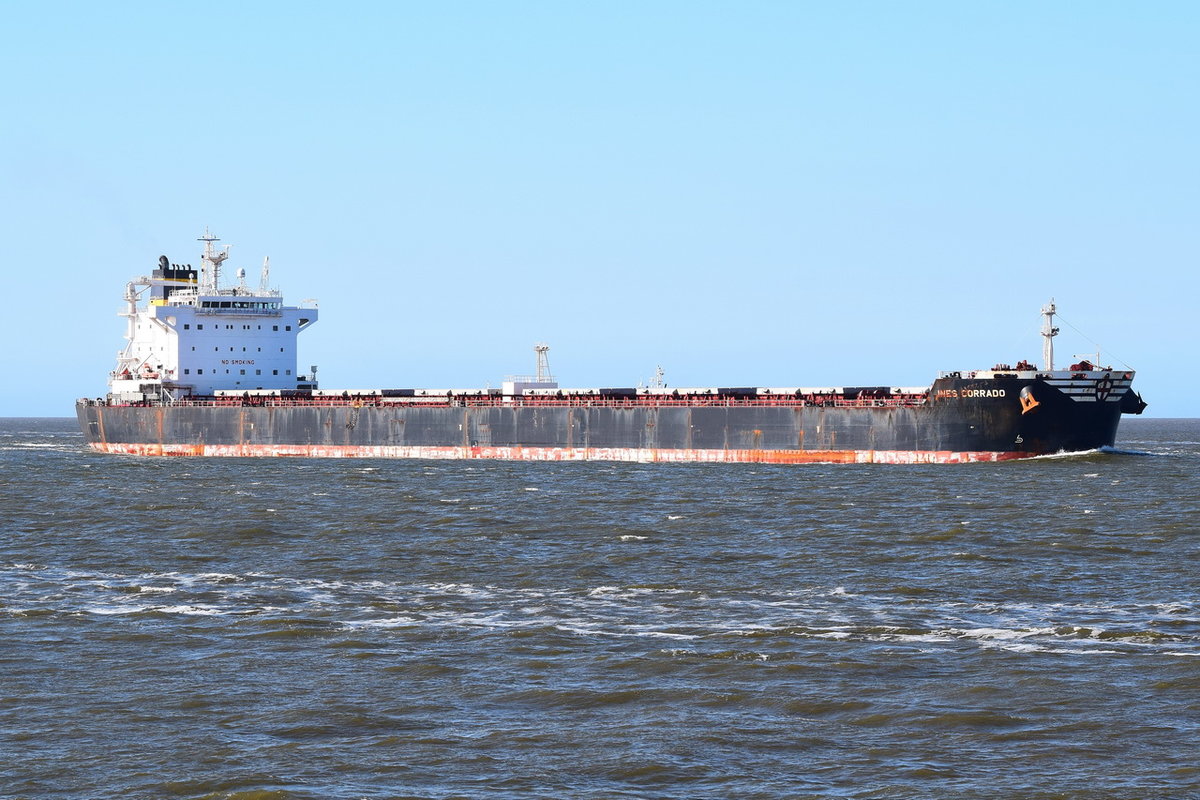 INES CORRADO , Bulk Carrier , IMO  9602772 , Baujahr 2012 , 229 x 32.26 m , 29.05.2020 , Cuxhaven