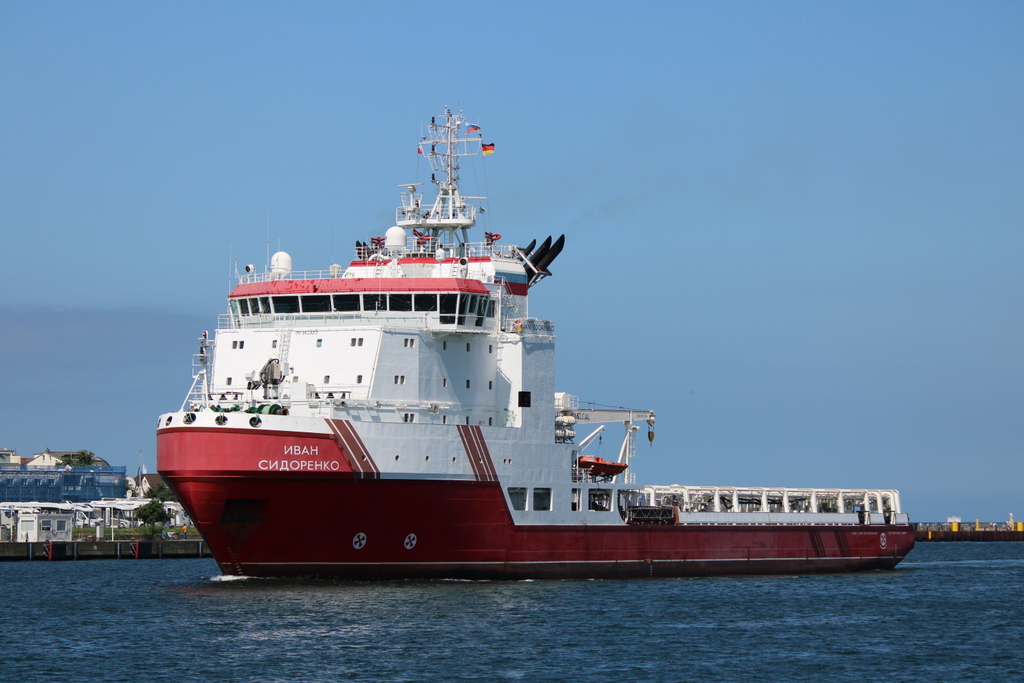 IVAN SIDORENKO auf dem Seeweg von Kaliningrad Rostock-Überseehafen beim Einlaufen am 17.07.2021 in Warnemünde.