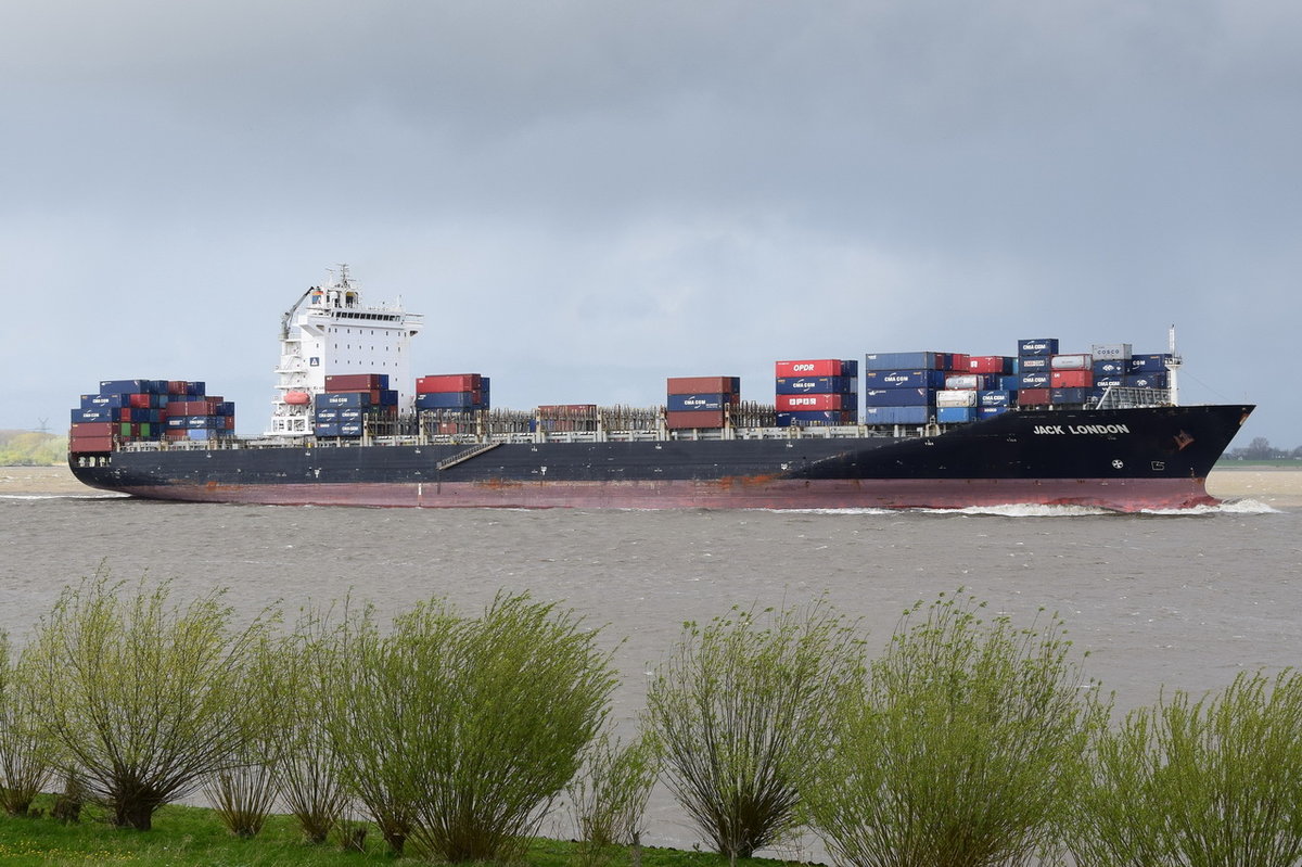 JACK LONDON , Containerschiff , IMO 9431812 , Baujahr 2010 , 261 × 32m , 4250 TEU , 22.04.2017 Grünendeich