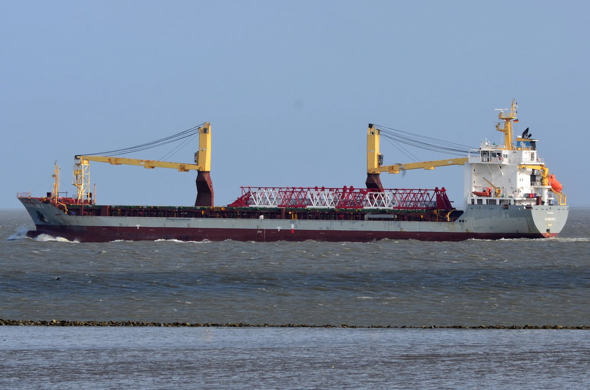 JACQUELINE C , General Cargo , IMO 9429754 , Baujahr 2009 , 138 × 21m , 17.03.2017 Cuxhaven