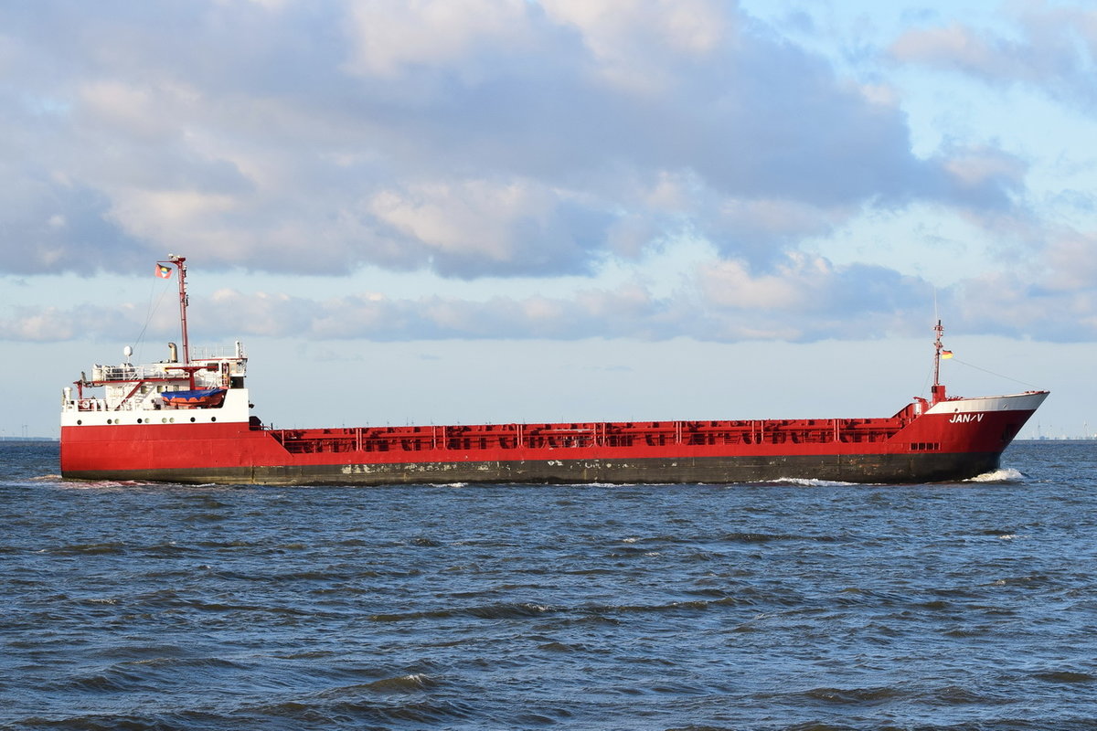 Jan V , General Cargo , IMO 8504179 , Baujahr 1985 , 80.55 × 12.6m , 13.05.2019 , Cuxhaven
