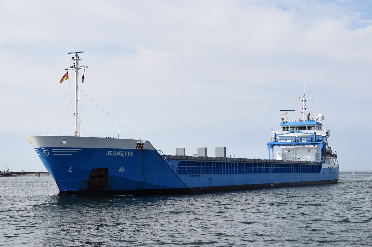 JEANETTE , General Cargo ,IMO  , Baujahr 2007, 110.78 × 14m , 28.08.2016 Rostock-Warnemünde