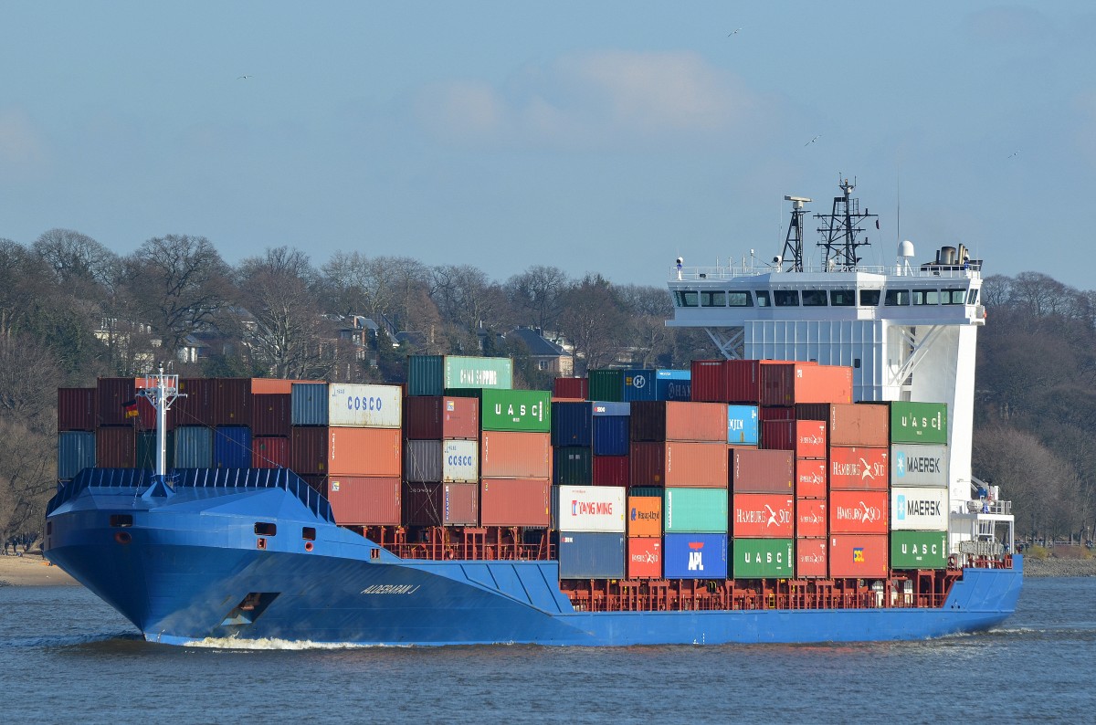 Jetzt mal in Hamburg statt am Nord-Ostsee-Kanal erwischt die Aldebaran J IMO-Nummer:9349186 Flagge:Antigua und Barbuda Länge:140.0m Breite:22.0m Baujahr:2006 Bauwerft:Detlef Hegemann Rolandwerft,Berne Deutschland  hier am 23.02.14 vor dem Rüschpark Finkenwerder.