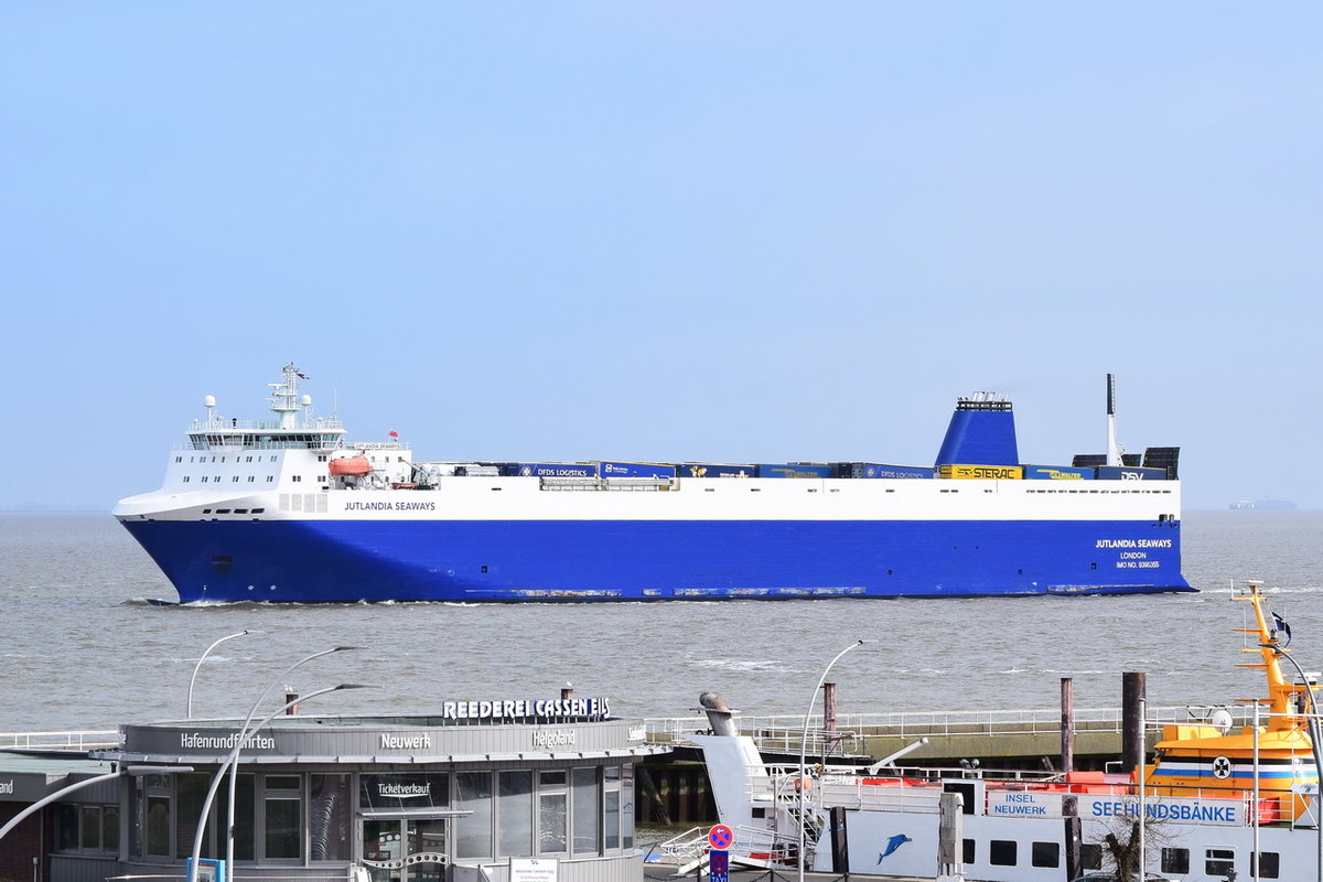 JUTLANDIA SEAWAYS , Ro-Ro Cargo , IMO 9395355 , Baujahr 2010 , 187 x 26.49 m , 20.03.2020 , Cuxhaven