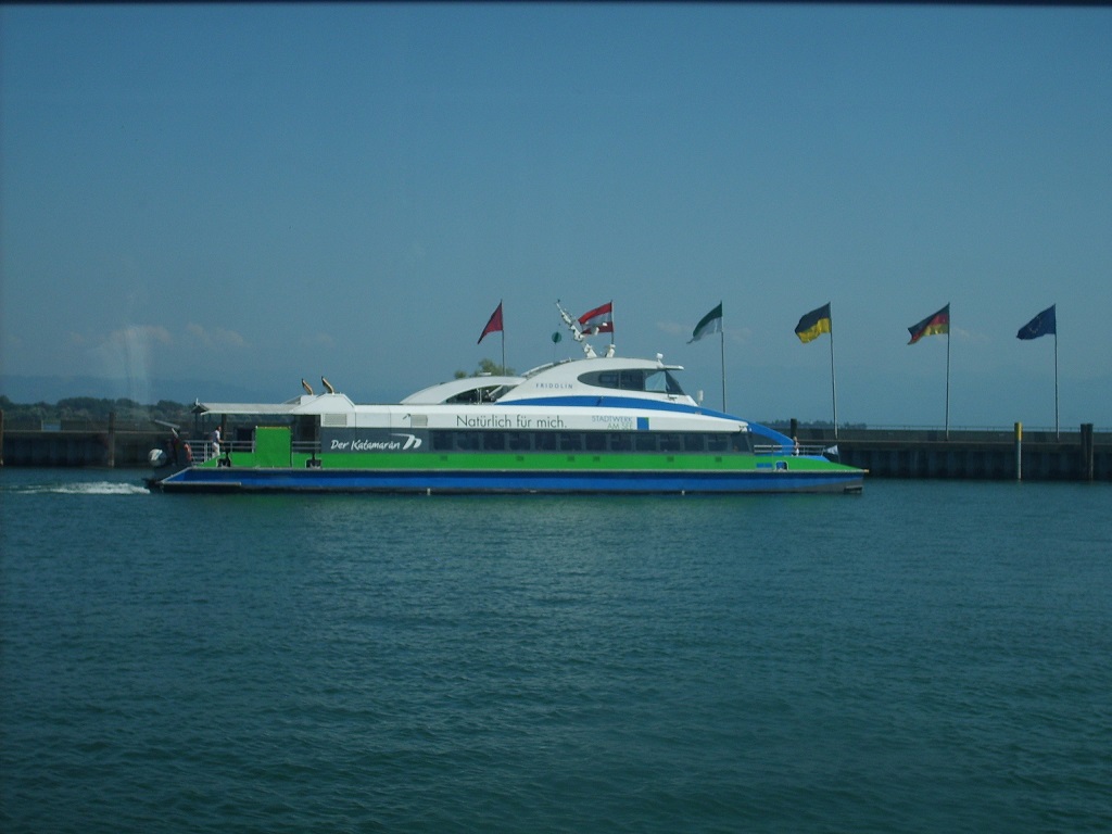 Katamaran - Fridolin - in Friedrichshafen - am 15-Juli-2015