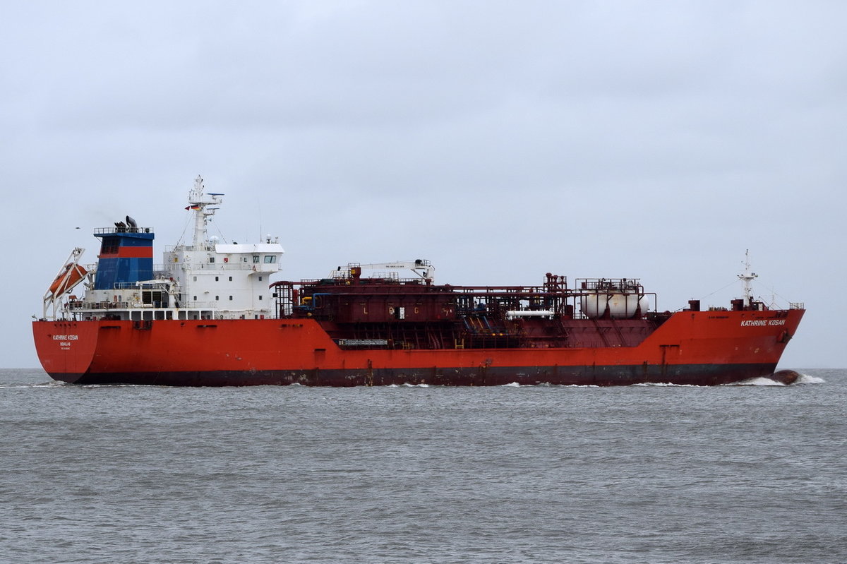 KATHRINE KOSAN , LPG Tanker , IMO 9366940 , Baujahr 2008 , 126.7 × 20m ,17.03.2017 Cuxhaven