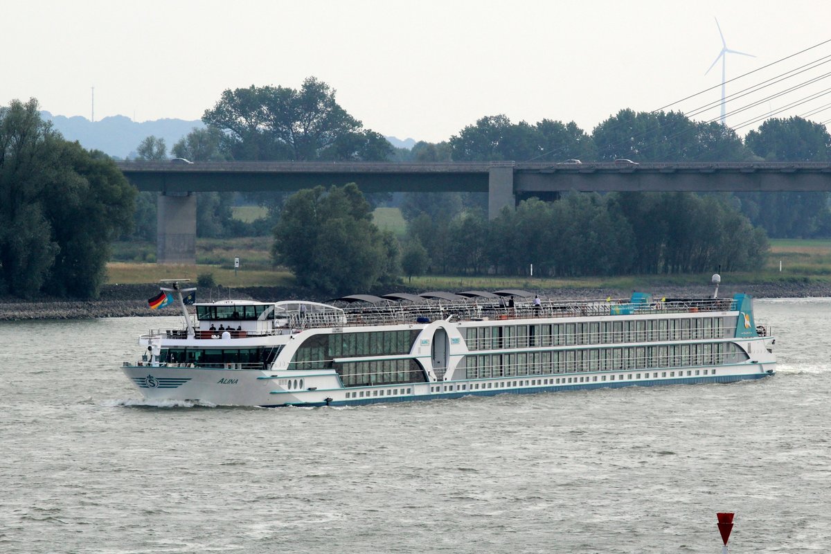 KFGS Alina (07001934 , 135 x 11,45m) am 07.07.2017 auf dem Rhein bei km 837,5 zu Berg.