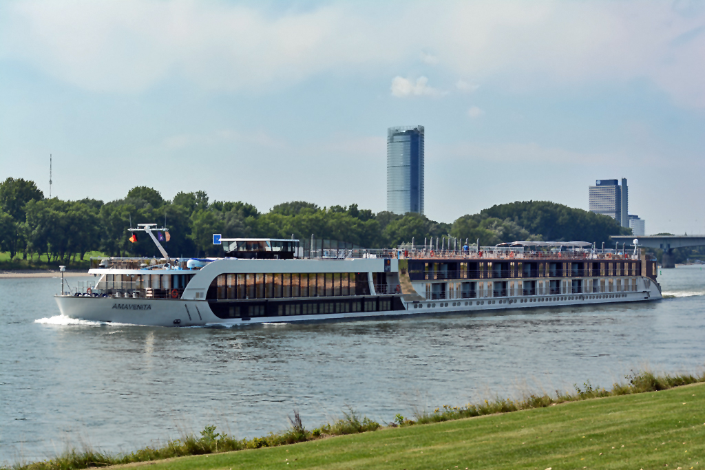 KFGS Amavenita auf dem Rhein in Bonn-Oberkassel - 22.08.2015