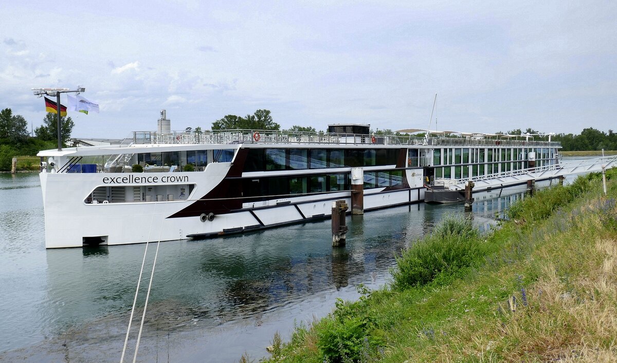 KFGS EXCELLENCE CROWN ENI  ankert in Breisach am Rhein, Juni 2026