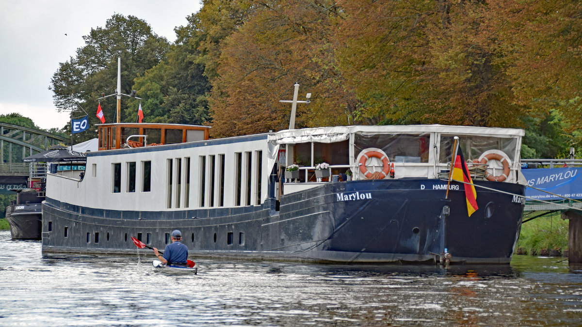 KFGS (Kabinenfahrgastschiff) MARYLOU, Europanummer 04804080, Länge: 38,50 Meter, Breite: 5,07 Meter. Klughafen in Lübeck, 8.9.2019