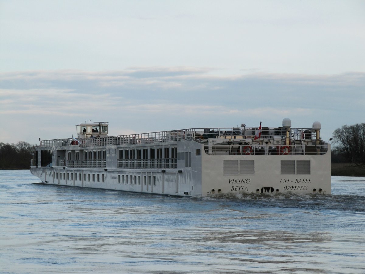 KFGS Viking Beyla (07002022 , 110 x 11,45m) am 09.03.2020 bei Kleinwittenberg auf Elbe-Bergfahrt.