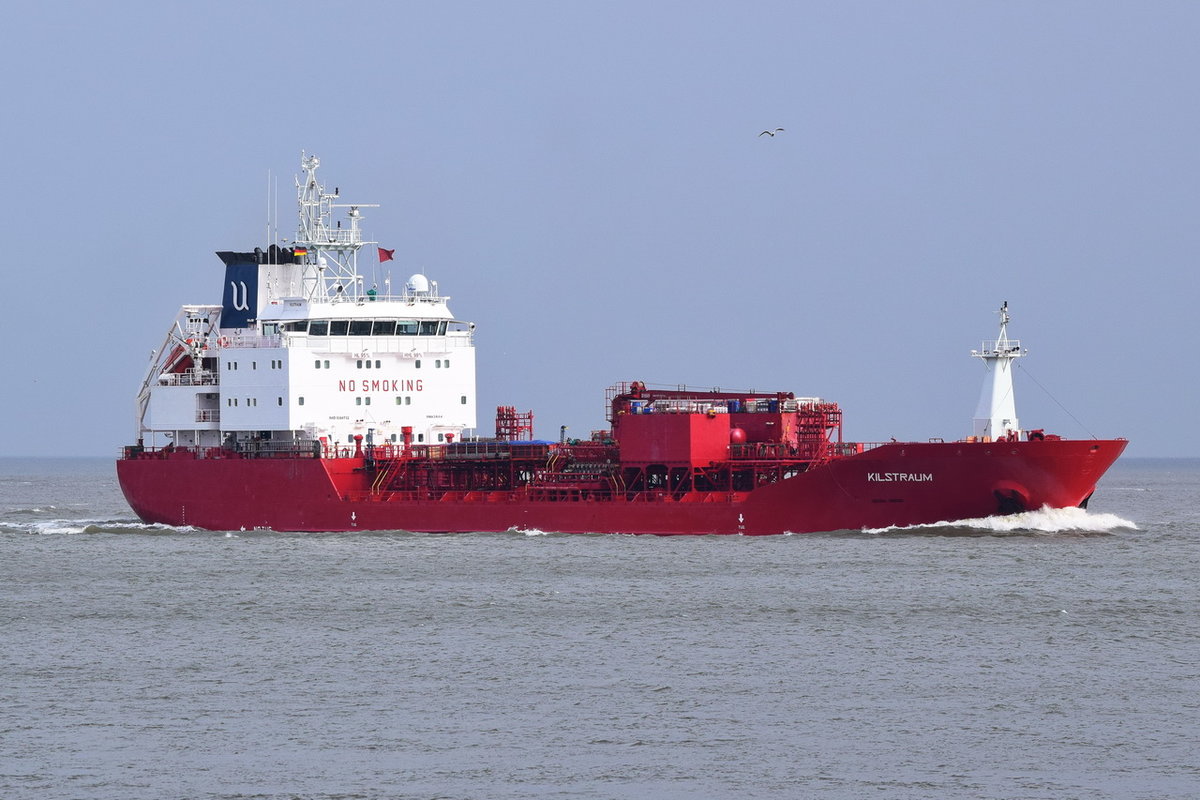 KILSTRAUM , Tanker , IMO 9164732 , Baujahr 1999 , 103.6 × 16.6m , 05.04.2018 Cuxhaven Alte Liebe