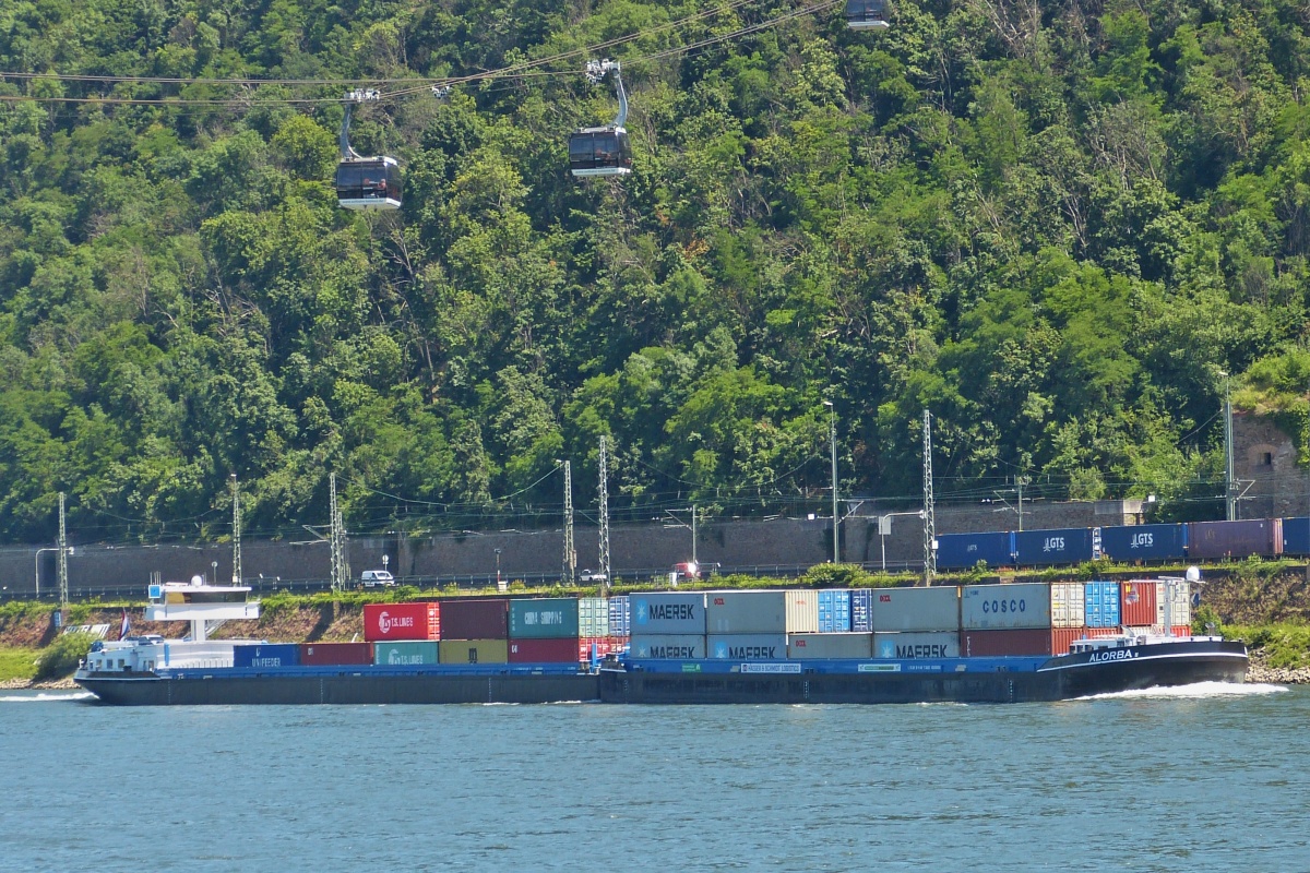 Koppelverband Alorba mit Leichter Alorba II (ENI:02336829 - 02334954) zu Berg auf dem Rhein in Koblenz. 06.2022