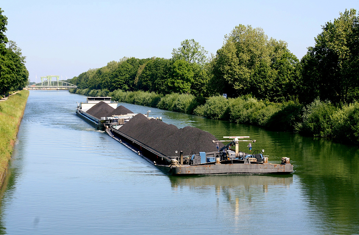 KOPPELVERBAND GMS SIROCCO (ENI:23244789) L.105m B.11,45m T 3025 Flagge Niederlande & GLS SCHORPIOEN (ENI:02318997) L.77m B.11m T 1811 am 13.06.2021 auf dem WDK in Datteln zu Berg.