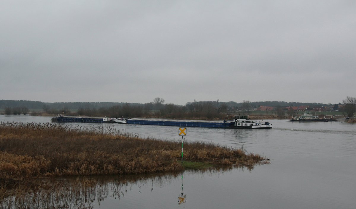 Koppelverband mit GSL Schwinge (04503150) & GMS Tor Elbe (04014120) hatte am 26.01.2018 die Elbe-Fähre Sandau zu Tal passiert und setzte die Reise Richtung Hamburg fort.