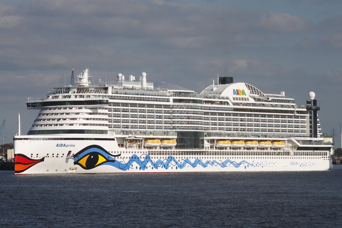 Kreuzfahrtschiff AIDA PRIMA (IMO 9636955); Eigner/Betreiber: AIDA; Datum: 24.08.2026; Aufnahmeort: Elbe/Hafen Hamburg, Deutschland. (weiterer Suchbegriff: AIDAprima )
