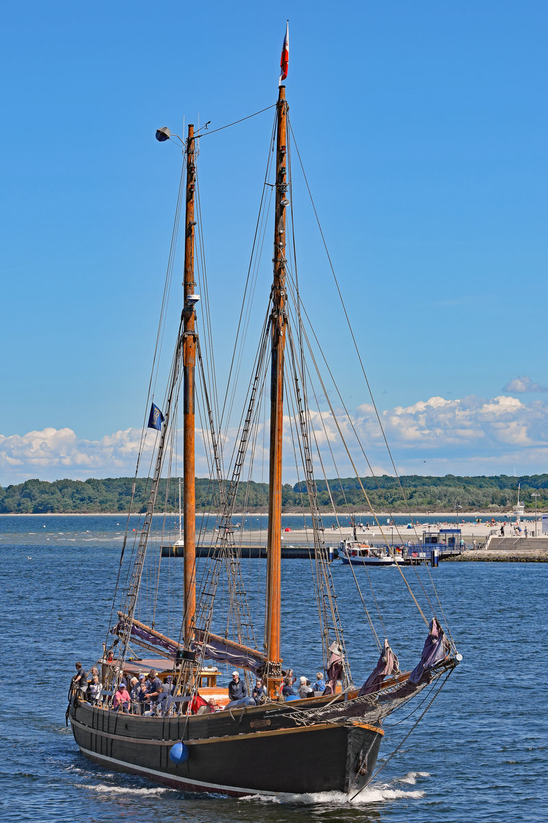 KRIK VIG (MMSI 211349460) am 30.6.2018 in Lübeck-Travemünde einlaufend