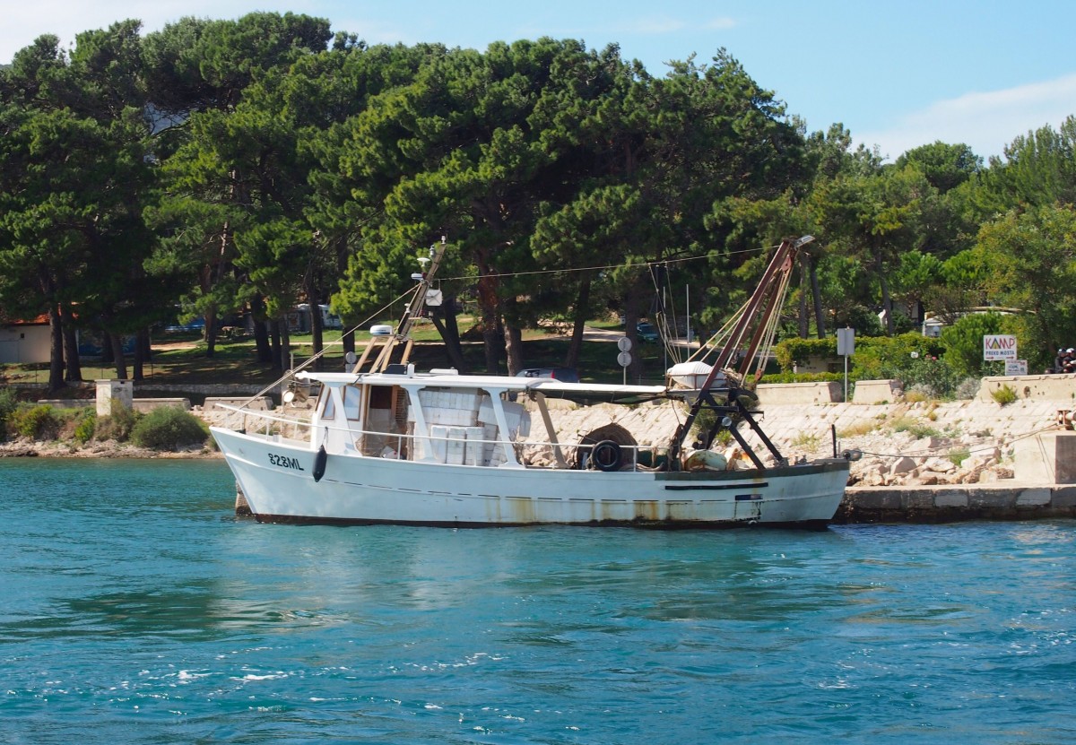 Kroatisch Fischereischiff Nina  in Osor am 20.9.2015.