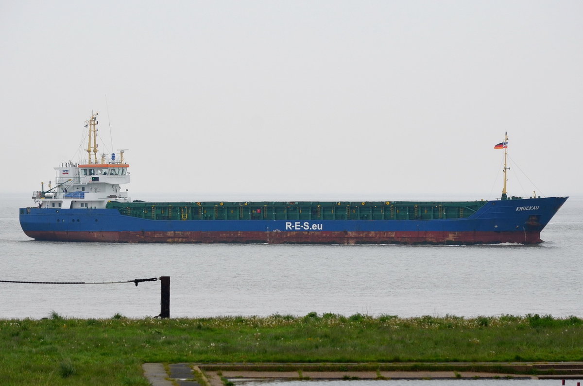 KRÜCKAU , General Cargo , IMO 9199141, Baujahr 2003 , 87.9 × 12.8m ,1144 TEU , 16.05.2017  Cuxhaven