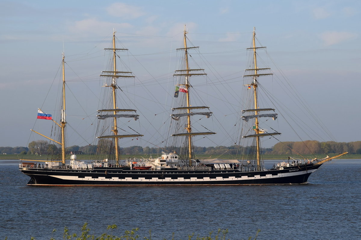 Kruzenshtern , Traditionsschiff , IMO 6822979 , Baujahr 1926 , 114.5 × 14m , 07.05.2017 Grünendeich
    