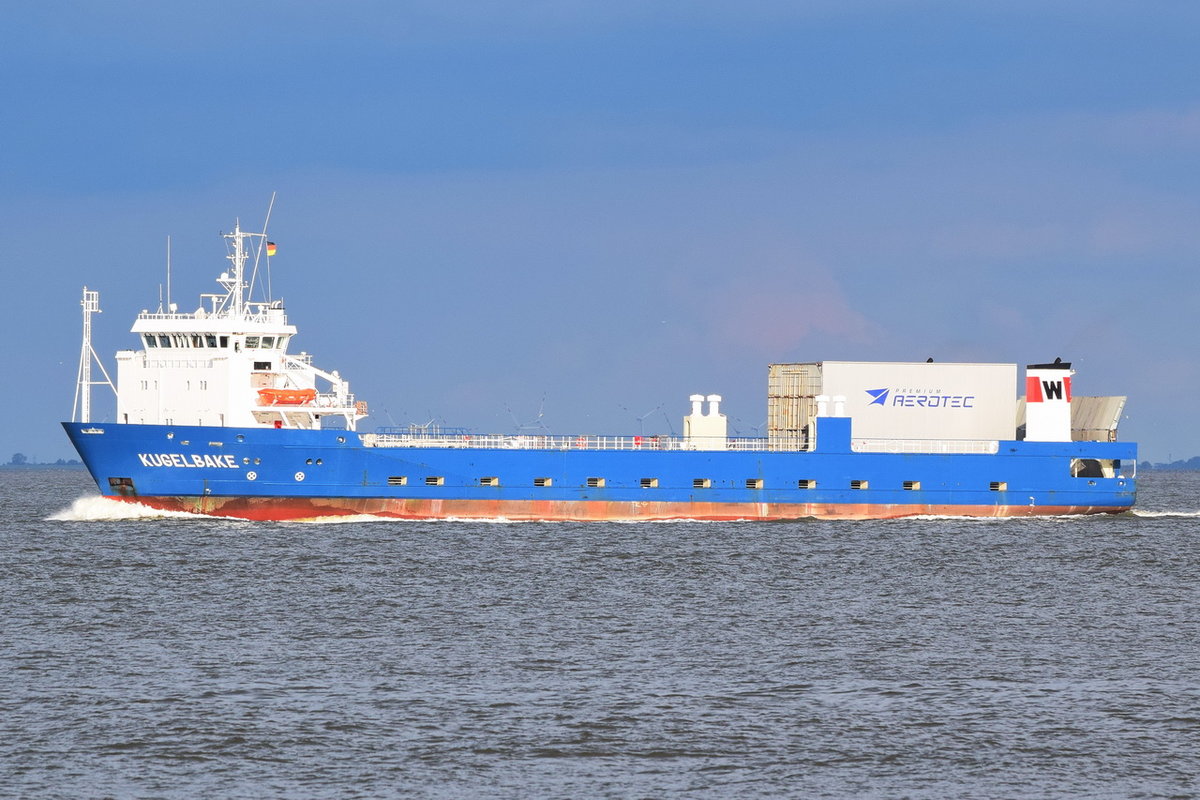 KUGELBAKE , Ro-Ro Cargo , IMO 9510747 , Baujahr 2009 , 79.3 × 18.7m , 15.09.2017 Cuxhaven