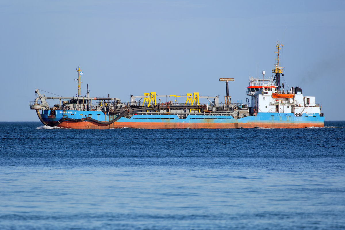 Laderaumsaugbagger Hegemann 4 (IMO 8121044) vor Sassnitz. - 17.06.2017 	