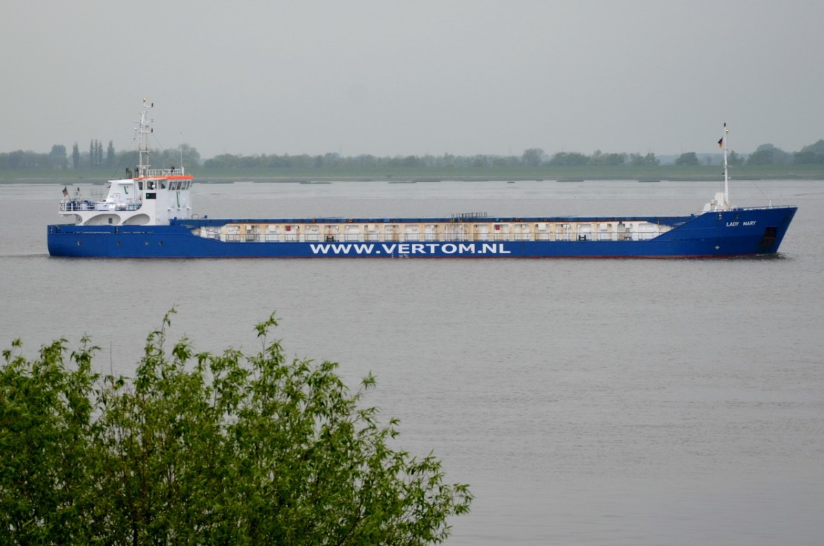 LADY MARY  Tankschiff   Lühe  08.05.2014