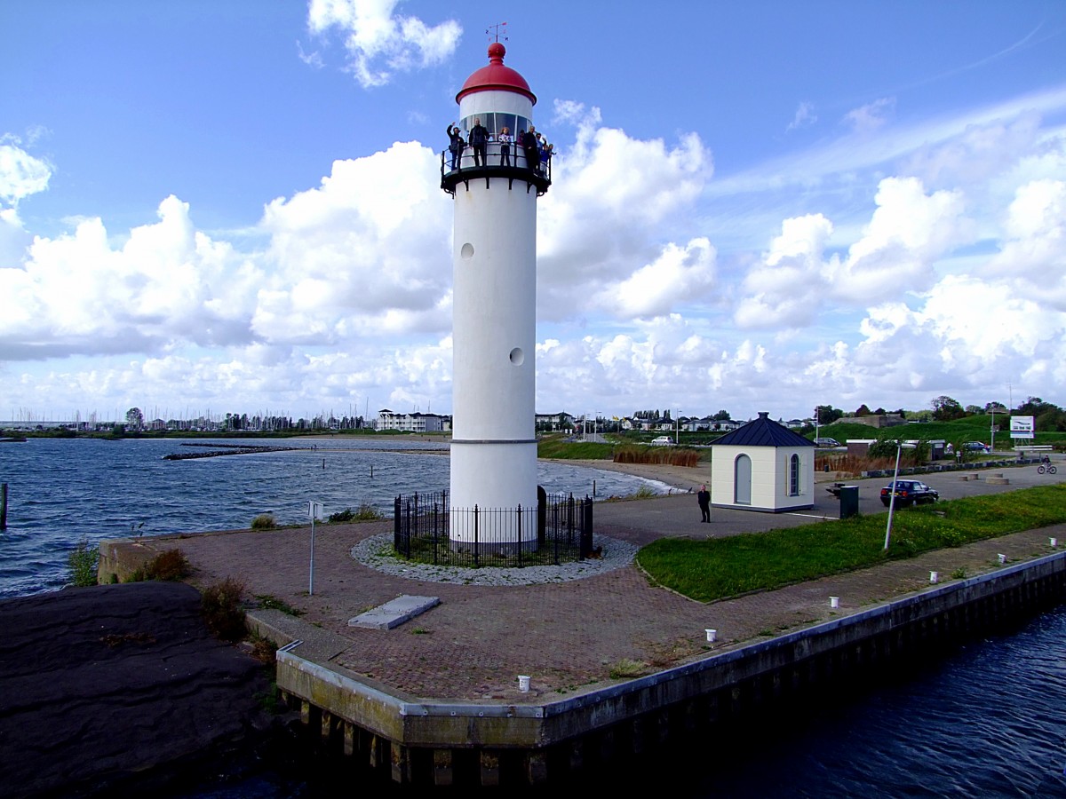 Leuchtturm, Vuurtoren von Hellevoetsluis; H=18,1m; Erbaut 1822; wurde von einigen Besuchern bestiegen; 110828