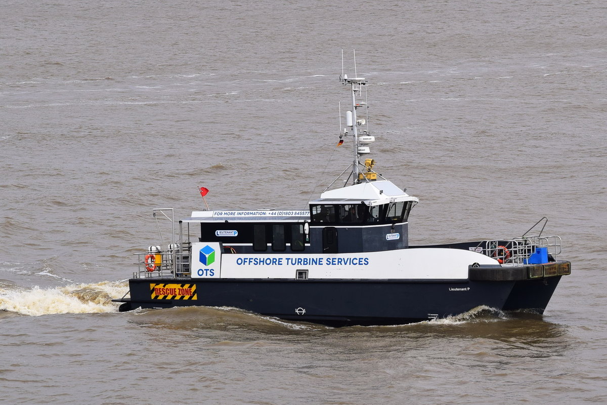 LIEUTENANT P , High Speed Craft , MMSI 235103032 , 18 x 6 m , 17.03.2020 , Cuxhaven