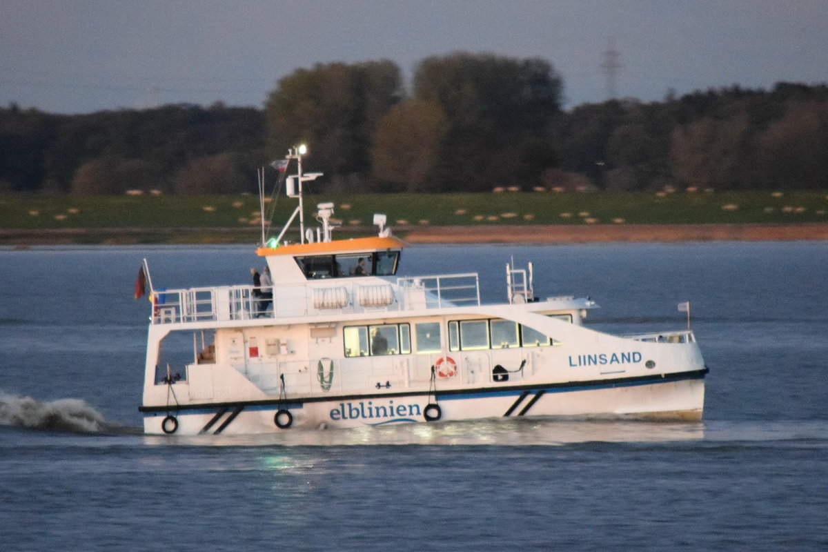 LIINSAND , Passagierschiff ,  MMSI 211779530 , 18 × 7,5m , Grünendeich , 29.10.2019