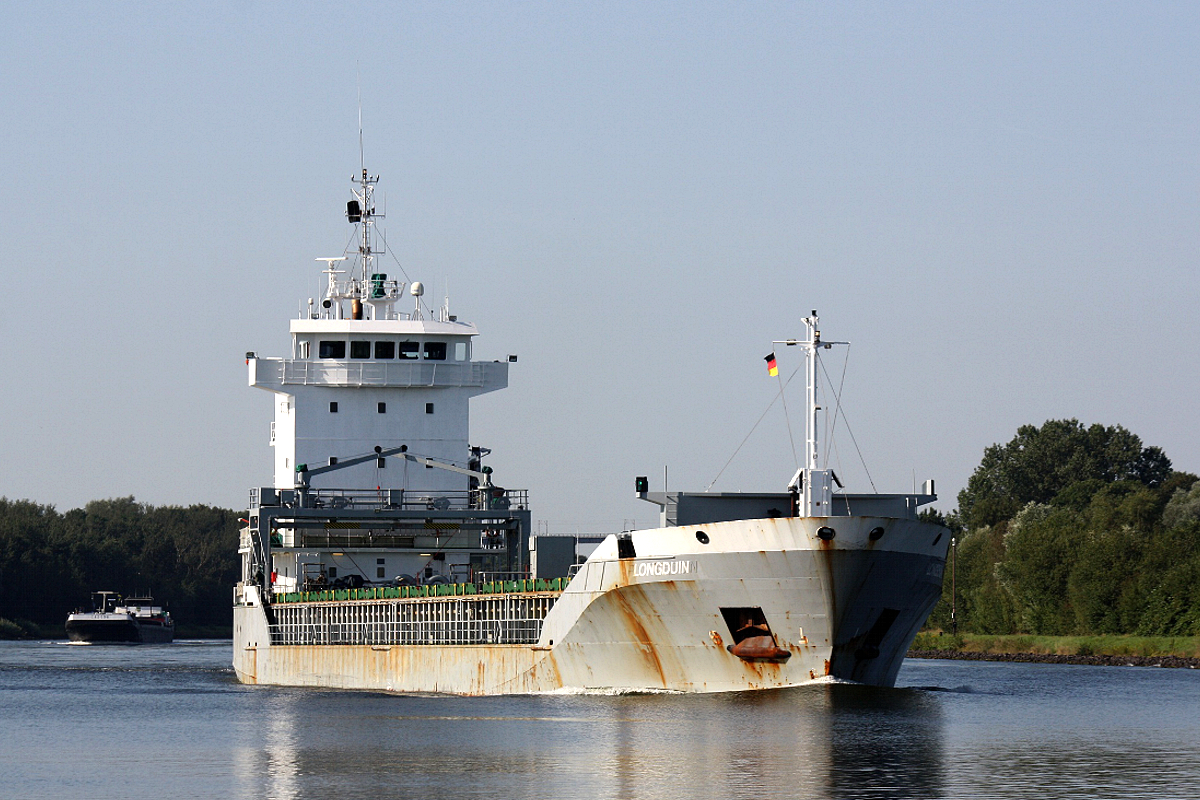 Longduin General Cargo (IMO:9213882) am 25.08.2019 Schacht Audorf NOK.