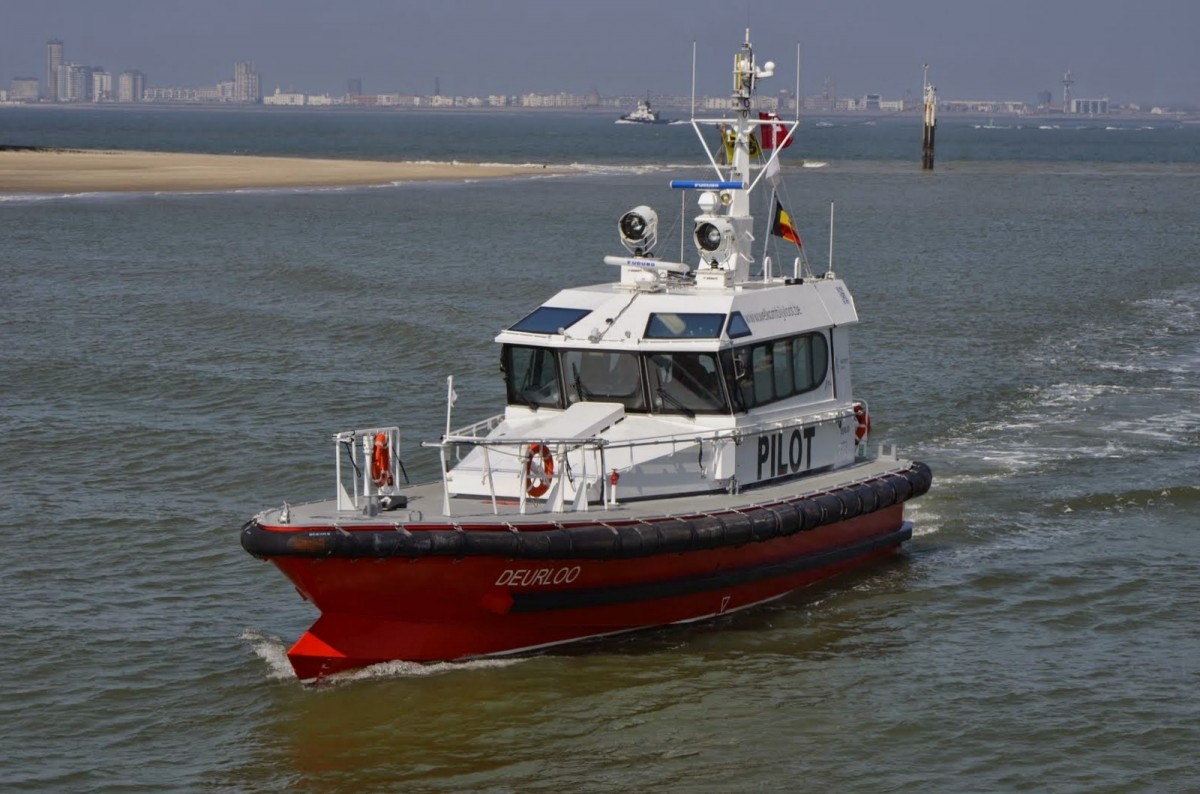 Lotsenboot DEURLOO, IMO 9680126, Heimathafen Oostende (B) am 23.04.2015 auf der Westerschelde kurz vor Breskens. 2013 gebaut von Baltic Workboats Shipyard, Nasva (Estland) 