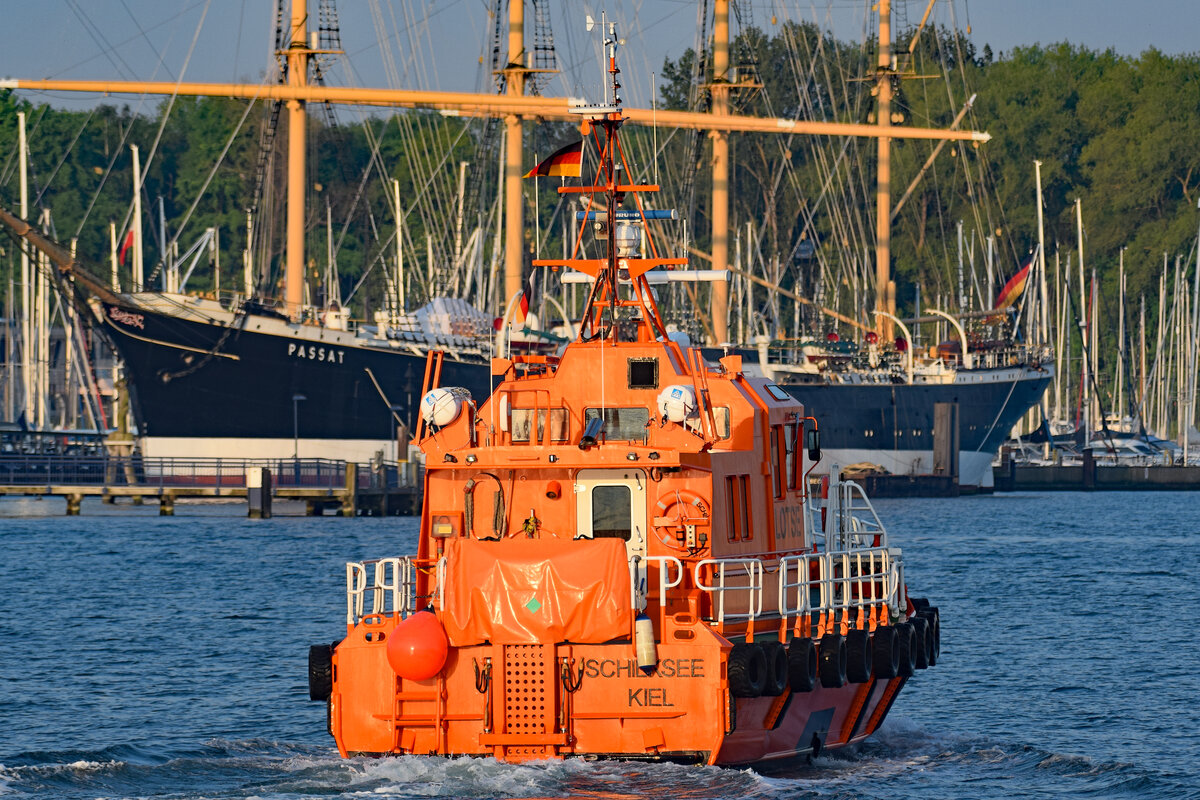 Lotsenversetzboot SCHILKSEE am 15.05.2023 in Lübeck-Travemünde