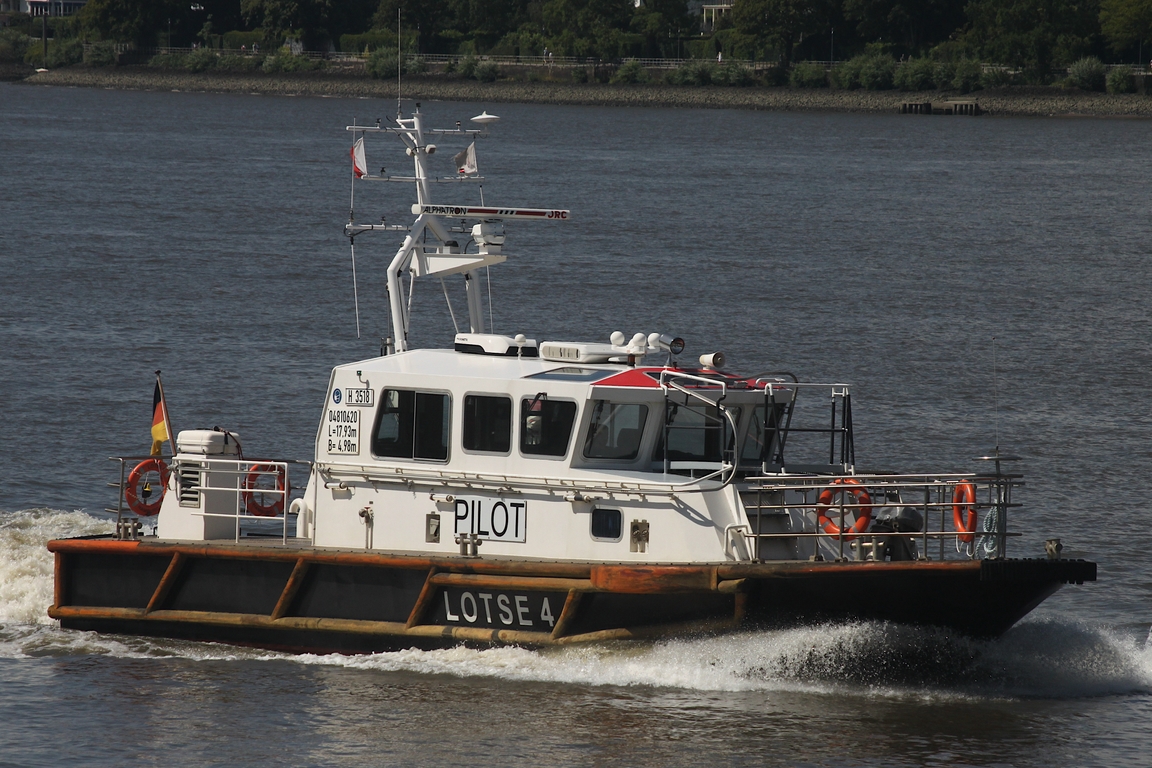 Lotsenversetzer LOTSE 4 (ENI 04810620); Eigner/Betreiber: Lotsendienst Hamburg; Datum: 19.07.2025; Aufnahmeort: Elbe/Hafen Hamburg, Deutschland.