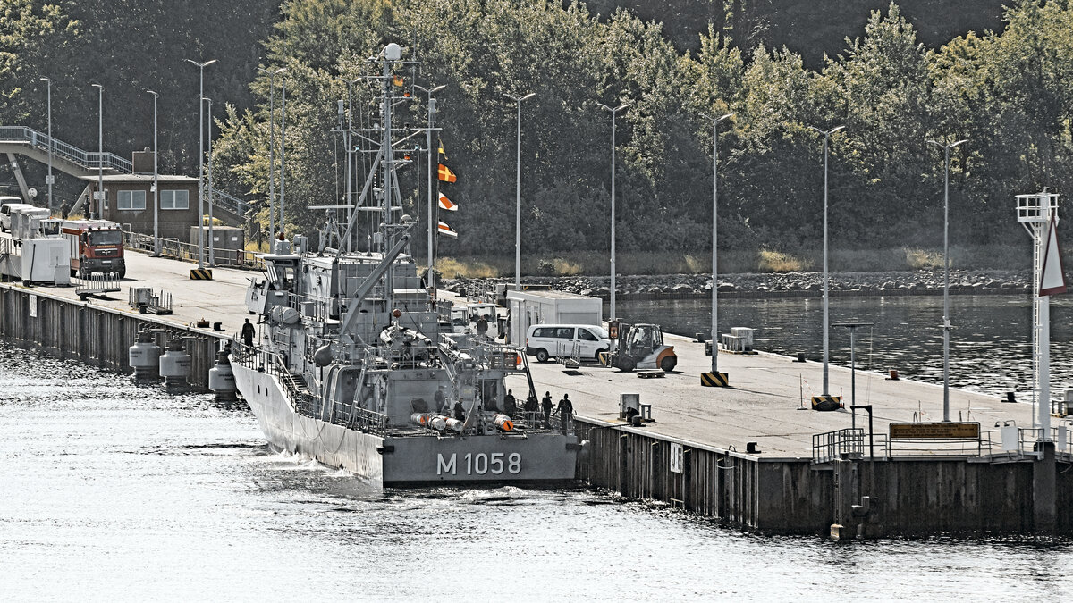 M 1058 FULDA macht am 15.06.2022 unweit Laboe fest