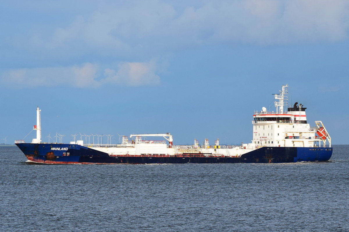 MAINLAND , Tanker , IMO 9431056 , Baujahr 2008 , 122.66 × 17.2m , 15.09.2017 Cuxhaven