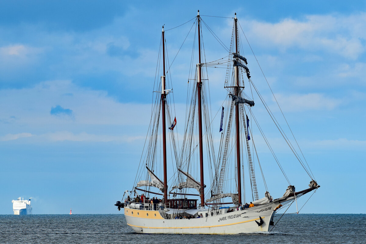 MARE FRISIUM am 01.08.2021 in der Ostsee vor Lübeck-Travemünde