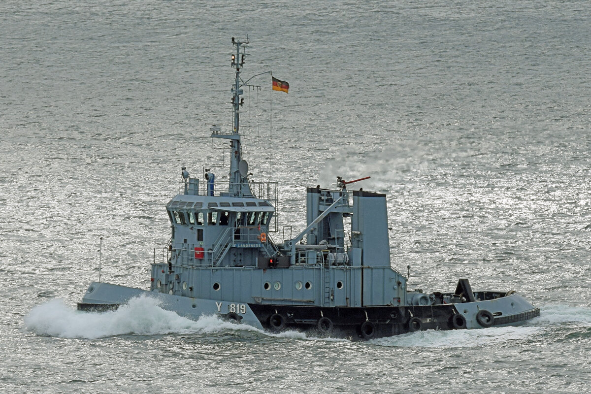 Marineschlepper Y 819 LANGENESS (IMO 8603092) am 19.07.2021 in der Ostsee vor Kiel