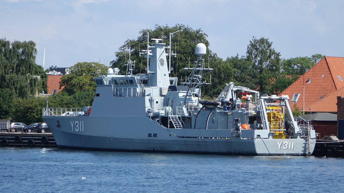 Marinetaucher Schulschiff Y311 SØLØVEN oder Seelöwe im Hafen von Kopenhagen (23.07.2021)